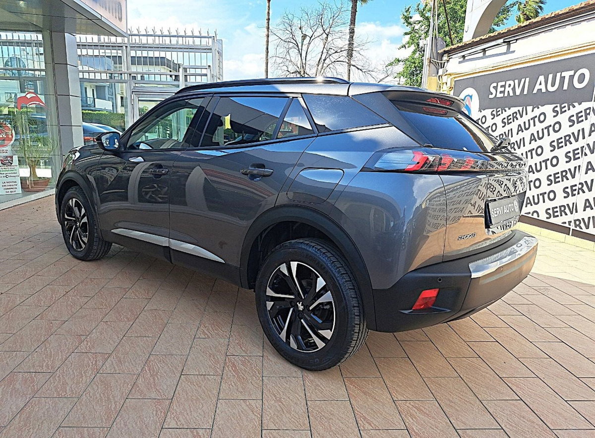 Peugeot 2008 1.2 turbo Allure 100cv (9)