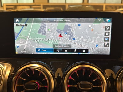 Mercedes-Benz GLB 250 Automatic Premium (11)