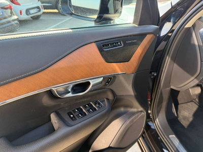 Volvo XC90 T8 Recharge AWD Plug-in Hybrid aut. 7 posti Inscription (19)
