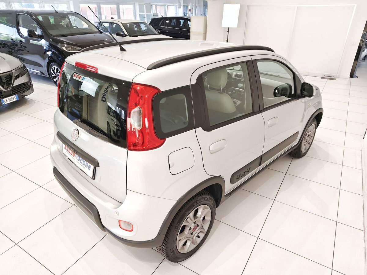 Fiat Panda 1.3 MJT 16V DPF 4x4 Climbing (12)