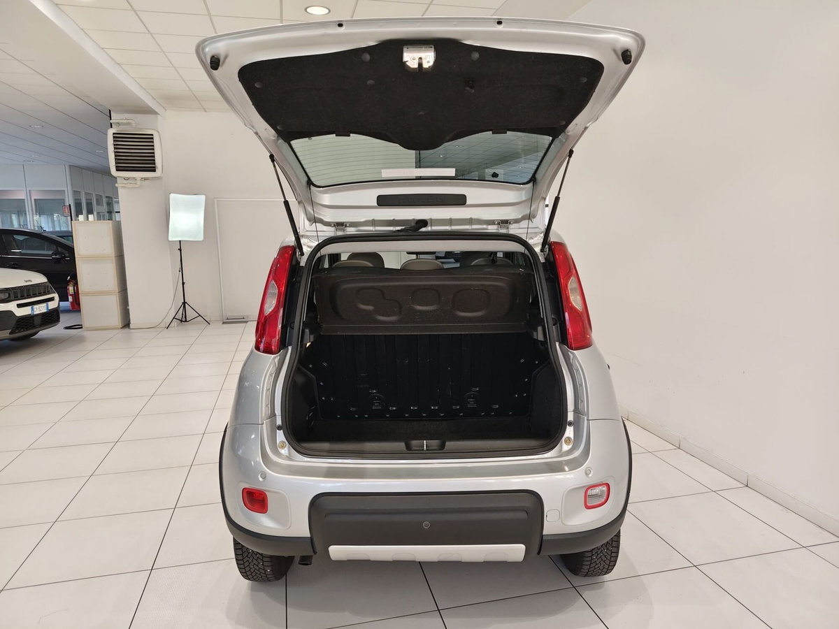 Fiat Panda 1.3 MJT 16V DPF 4x4 Climbing (7)