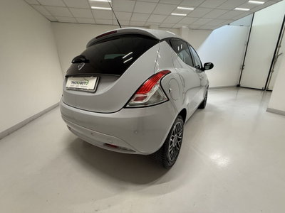 Lancia Ypsilon 1.2 69 CV 5 porte Mya (16)