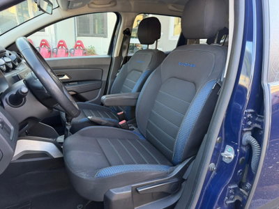 Dacia Duster 1.0 TCe 100 CV 4x2 15th Anniversary (15)