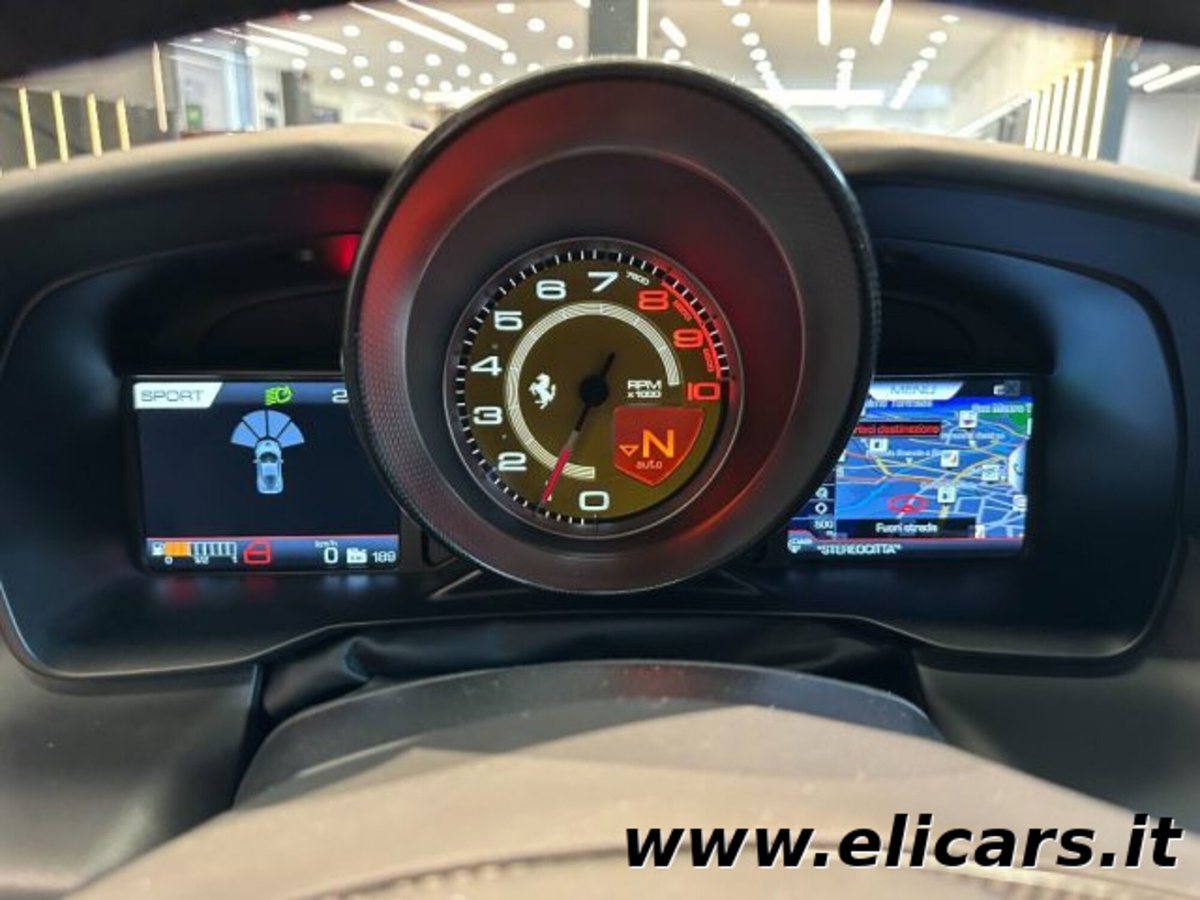 Ferrari F8 Coupé F8 Tributo (15)