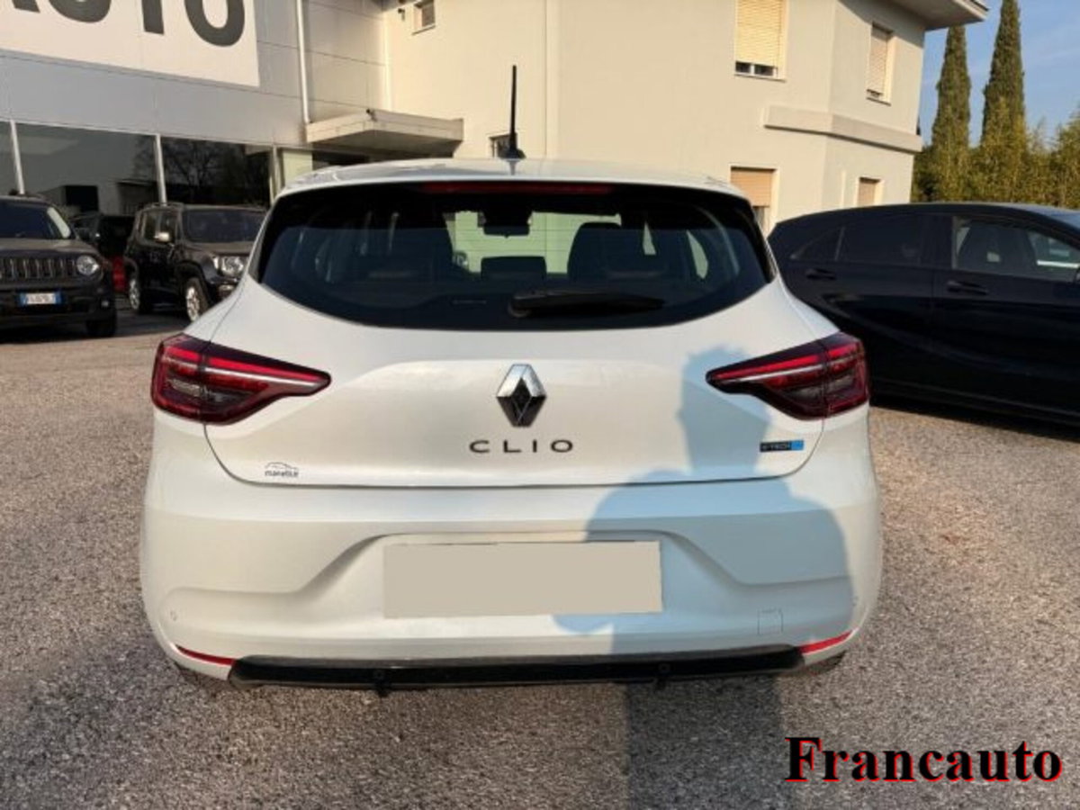 Renault Clio Full Hybrid E-Tech 140 CV 5 porte R.S. Line (4)