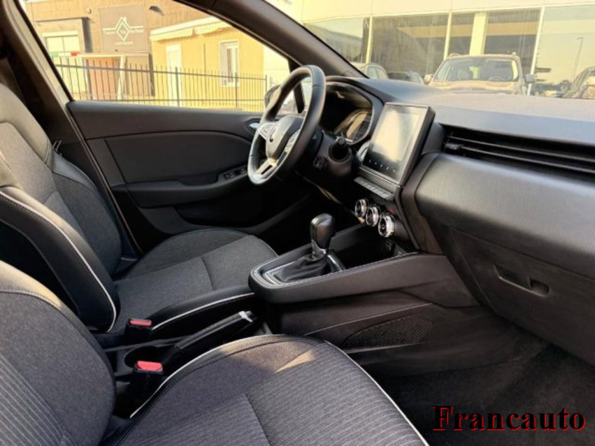 Renault Clio Full Hybrid E-Tech 140 CV 5 porte R.S. Line (5)