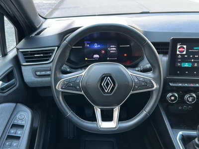 Renault Clio 1.0 tce Techno 90cv (12)