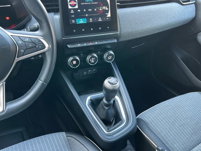 Renault Clio 1.0 tce Techno 90cv (14)