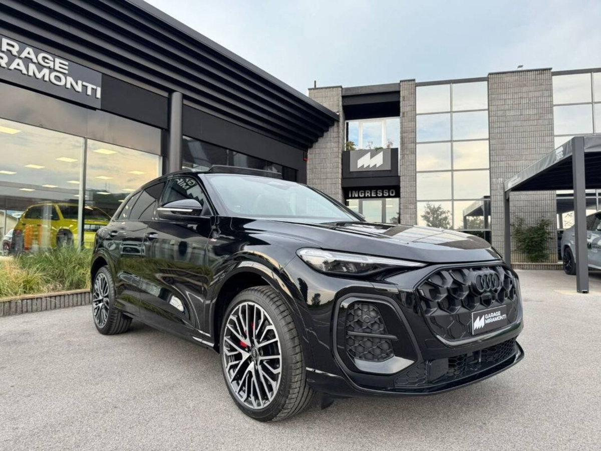 Audi Q5 Sportback 2.0 tdi mhev+ Launch Edition S line quattro 204cv s-tronic (2)
