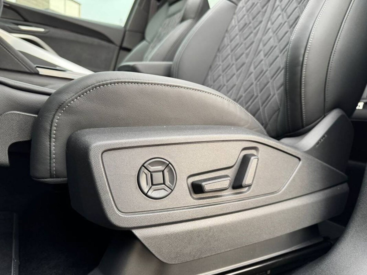 Audi Q5 Sportback 2.0 tdi mhev+ Launch Edition S line quattro 204cv s-tronic (20)