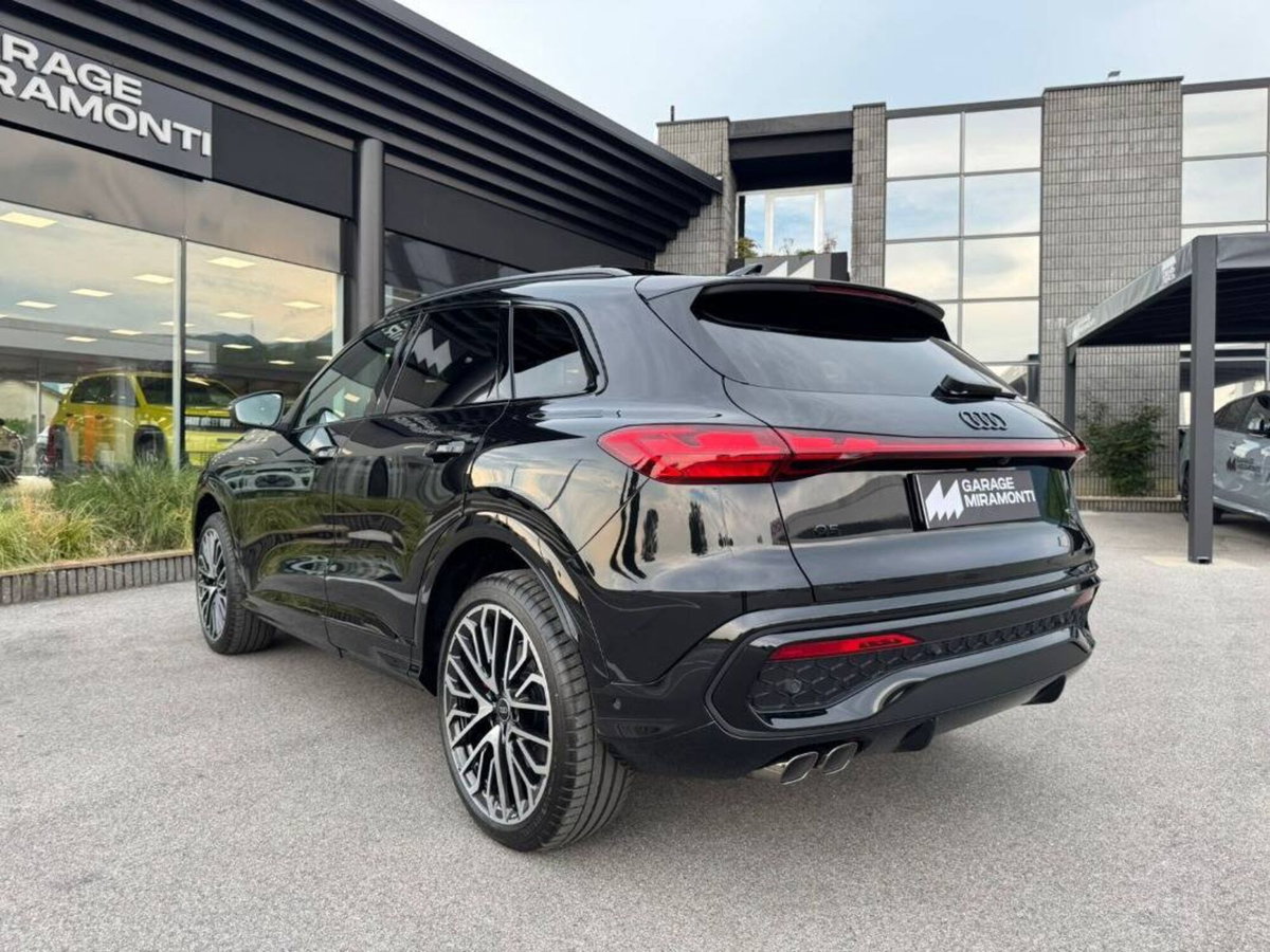 Audi Q5 Sportback 2.0 tdi mhev+ Launch Edition S line quattro 204cv s-tronic (4)
