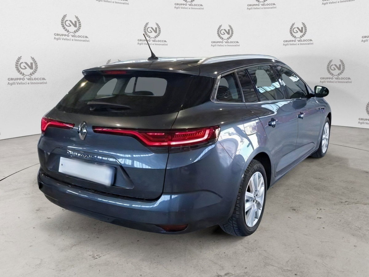 Renault Mégane Sporter Blue dCi 115 CV Business (11)