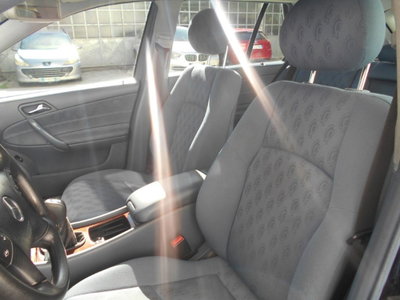 Mercedes-Benz Classe C Station Wagon 220 CDI cat Classic (12)