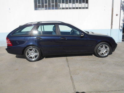 Mercedes-Benz Classe C Station Wagon 220 CDI cat Classic (17)