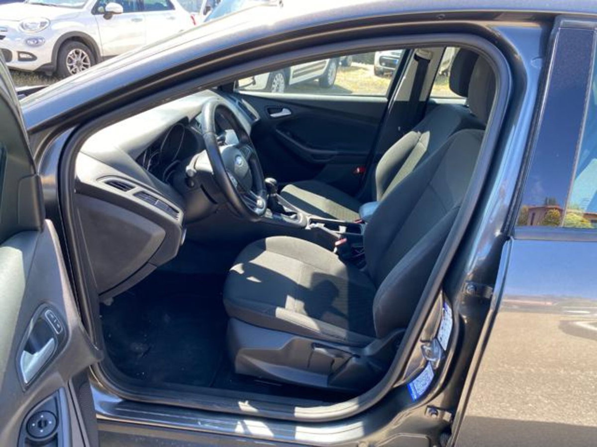 Ford Focus 1.0 EcoBoost 100 CV 5p. Business (5)