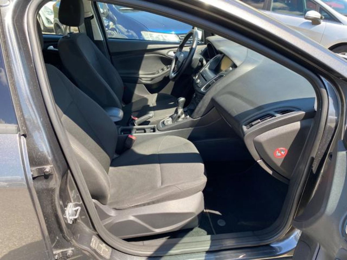 Ford Focus 1.0 EcoBoost 100 CV 5p. Business (9)