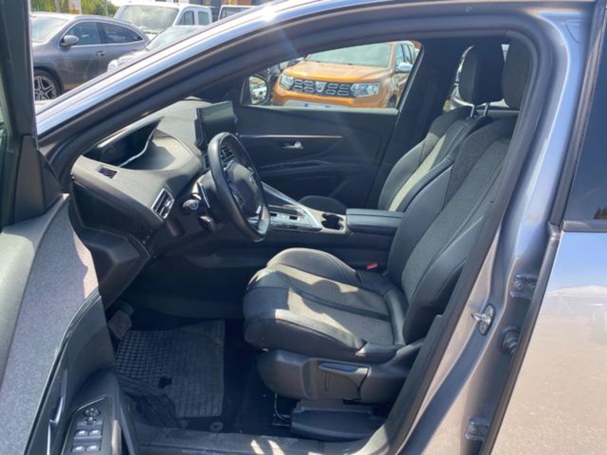 Peugeot 3008 Hybrid4 300 e-EAT8 Allure Pack (5)