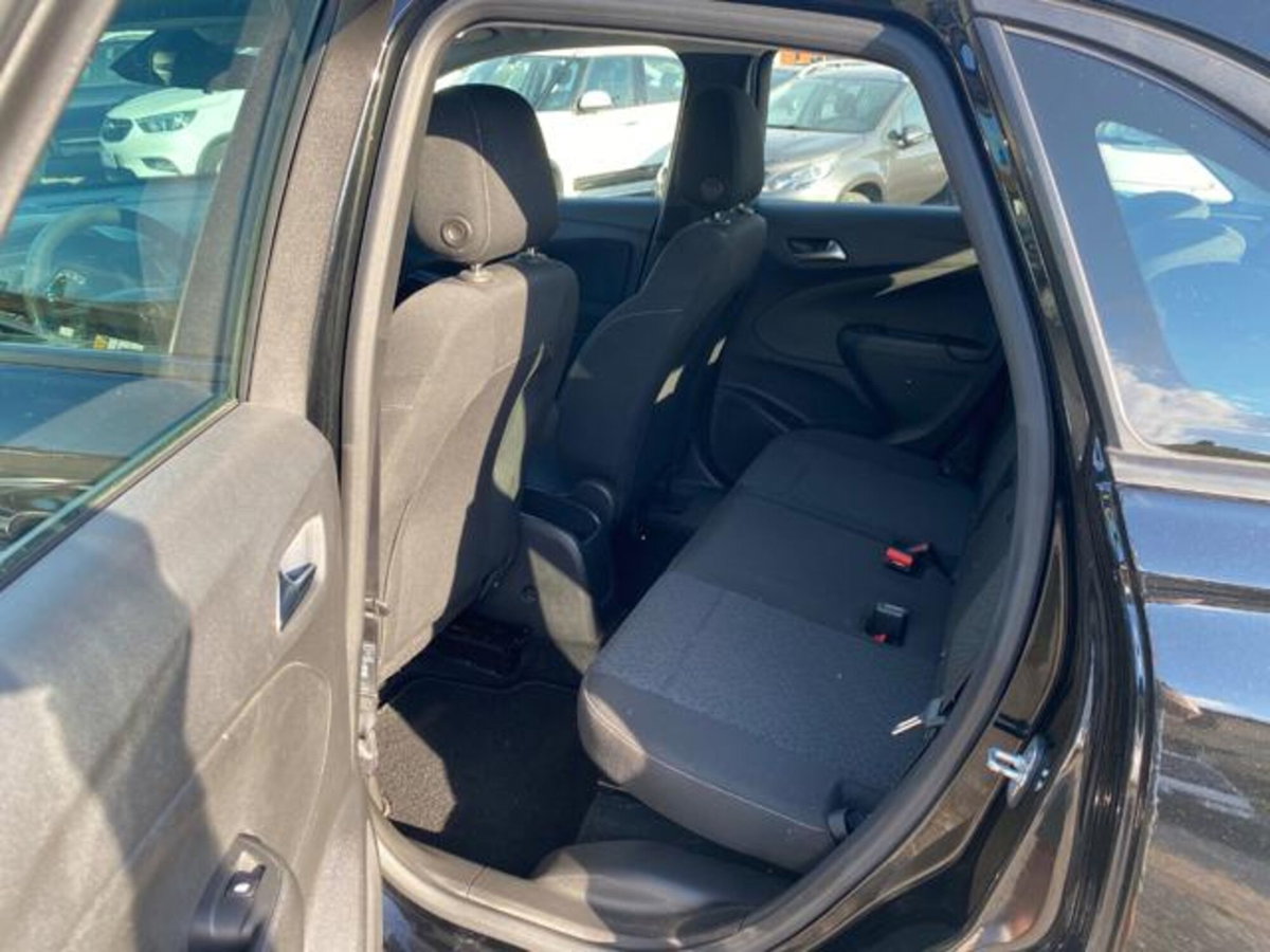 Opel Crossland X 1.2 12V Advance (6)