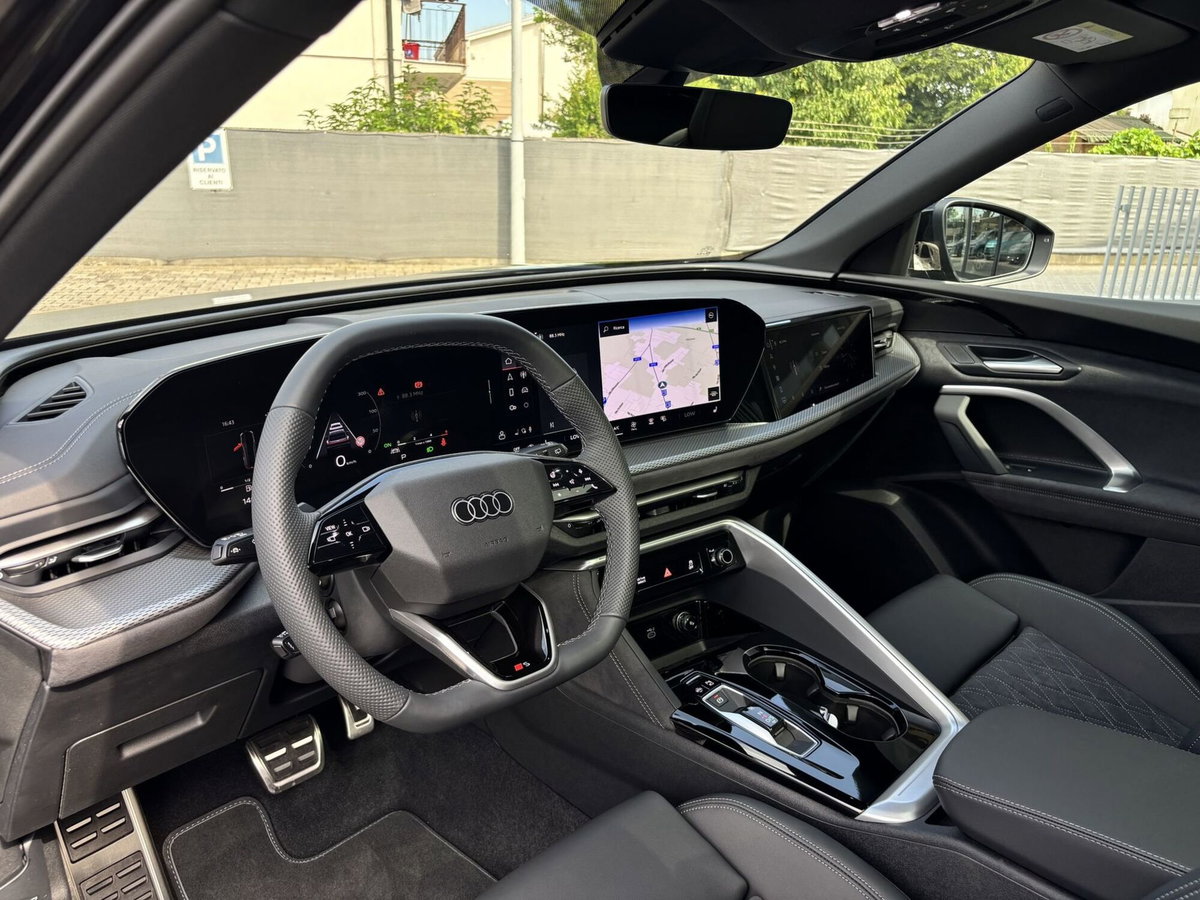 Audi Q5 40 TDI 204 CV quattro S tronic S line plus (11)