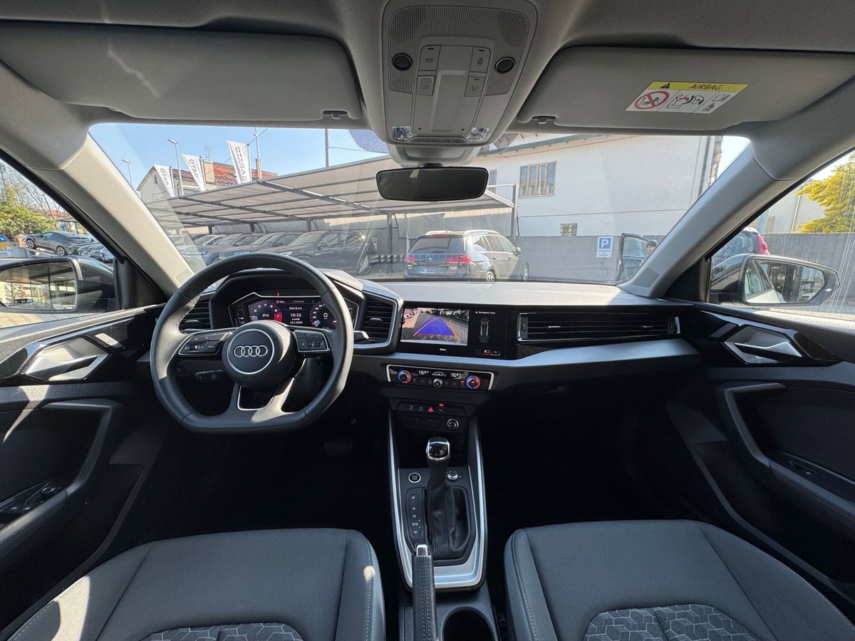 Audi A1 Sportback 30 1.0 tfsi Identity Black 116cv s-tronic (10)