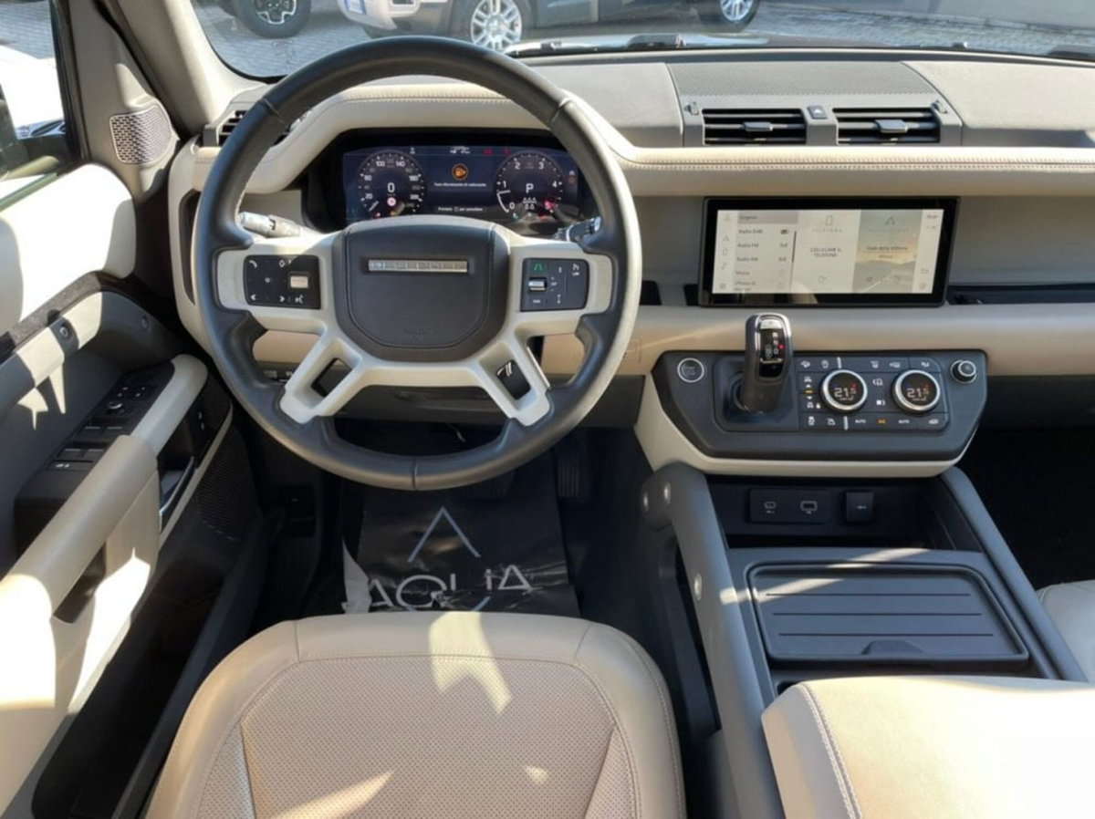 Land Rover Defender 110 3.0d i6 mhev X-Dynamic HSE awd 250cv auto (7)