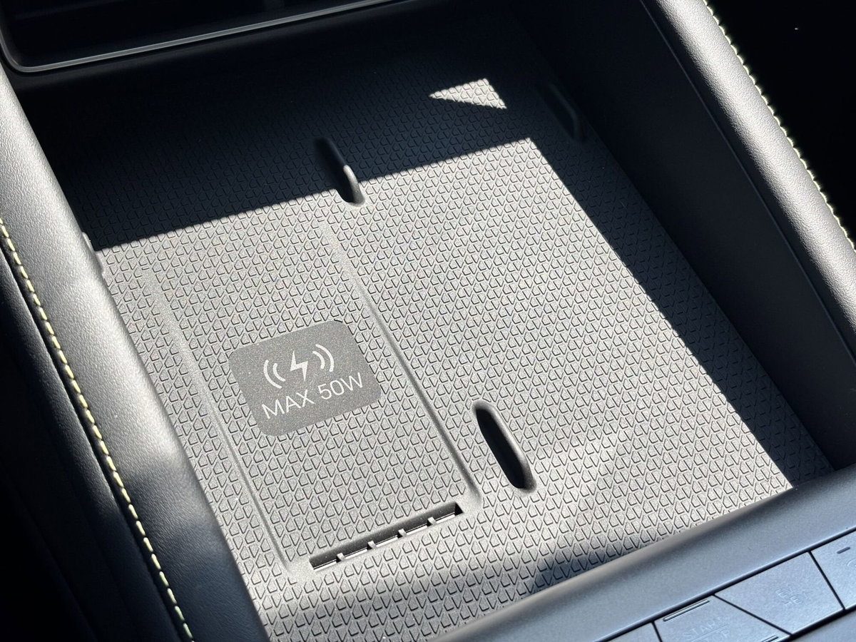 Byd Atto 2 DM-i 1.5 phev Boost 212cv (16)
