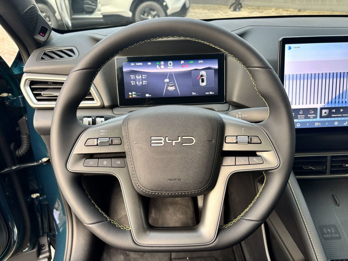Byd Atto 2 DM-i 1.5 phev Boost 212cv (14)