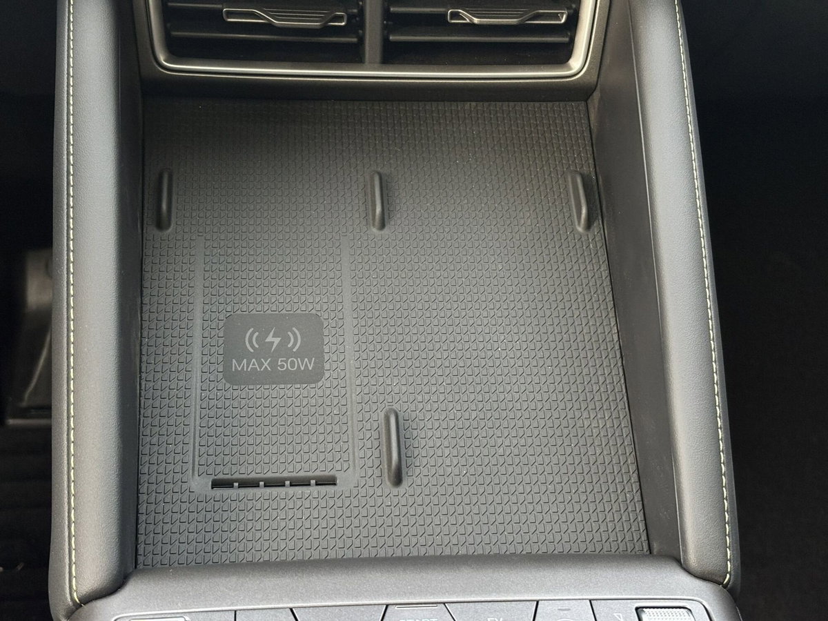 Byd Atto 2 DM-i 1.5 phev Boost 212cv (19)