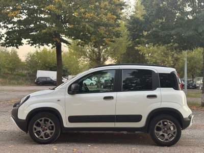 Fiat Panda 1.0 FireFly S&S Hybrid City Cross (4)