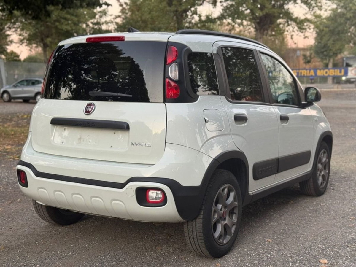 Fiat Panda 1.0 FireFly S&S Hybrid City Cross (6)