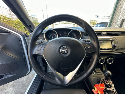 Alfa Romeo Giulietta 1.6 JTDm Super 120cv tct (9)
