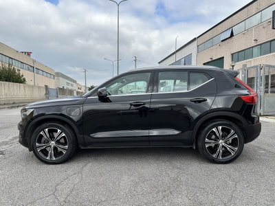 Volvo XC40 T5 Recharge Plug-in Hybrid R-design (3)