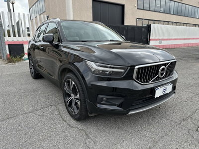 Volvo XC40 T5 Recharge Plug-in Hybrid R-design (8)