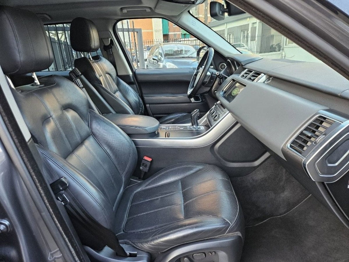 Land Rover Range Rover Sport 3.0 TDV6 HSE (13)