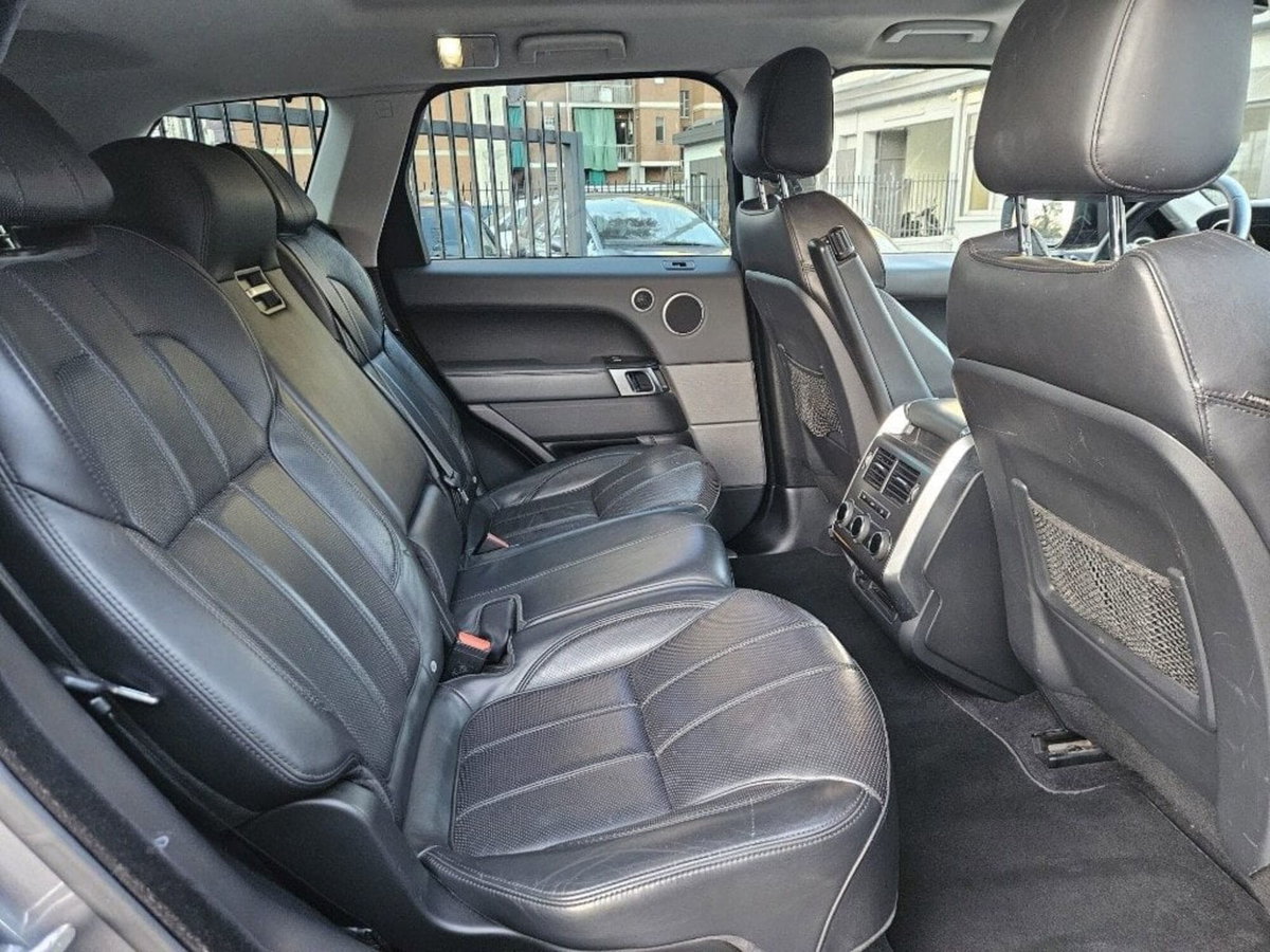 Land Rover Range Rover Sport 3.0 TDV6 HSE (16)