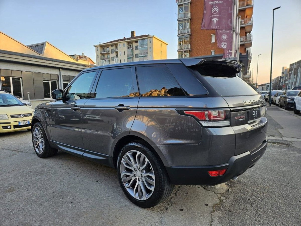 Land Rover Range Rover Sport 3.0 TDV6 HSE (7)