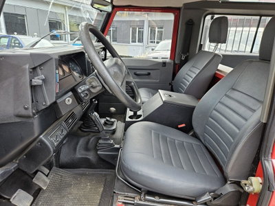 Land Rover Defender 90 2.5 Td5 Soft-Top (7)