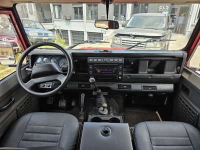 Land Rover Defender 90 2.5 Td5 Soft-Top (8)