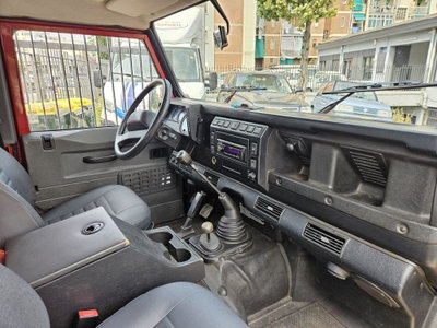 Land Rover Defender 90 2.5 Td5 Soft-Top (9)