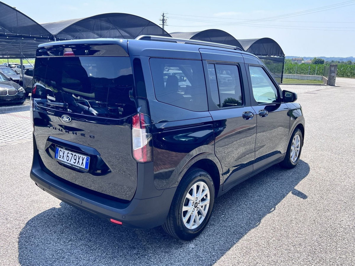 Ford Tourneo Courier 1.0 ecoboost 125cv Titanium powershift (3)
