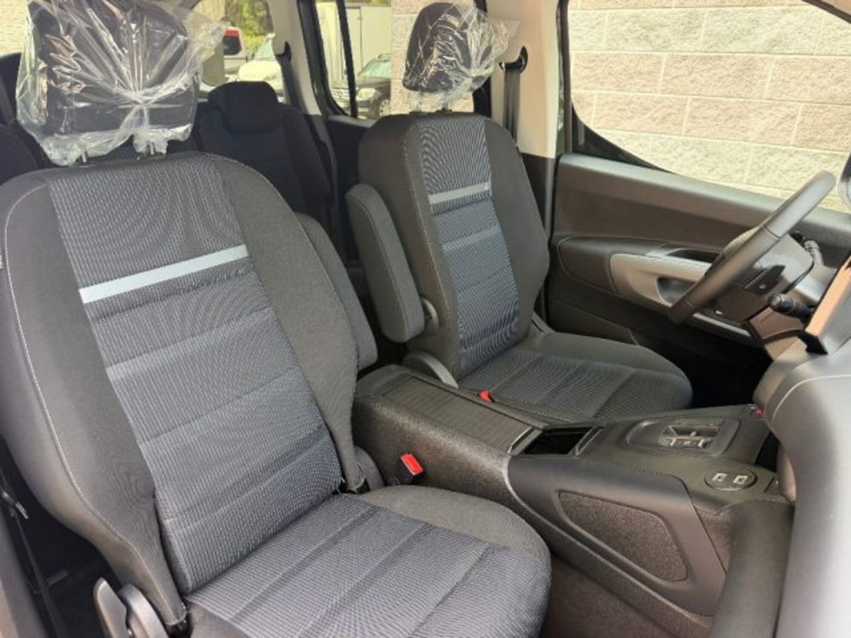 Fiat Qubo 1.5 d La Prima 130cv at8 (13)