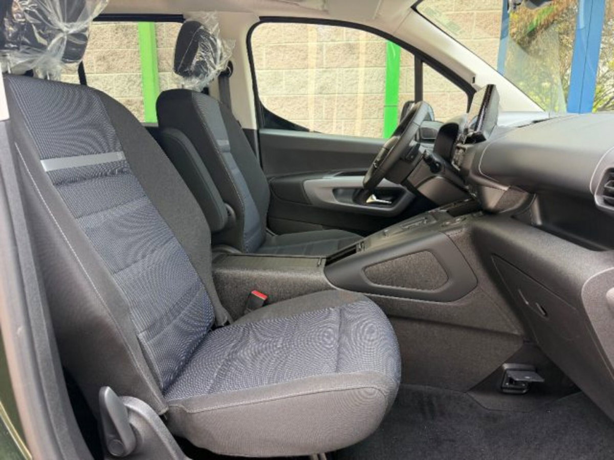 Fiat Qubo 1.5 d La Prima 130cv at8 (15)