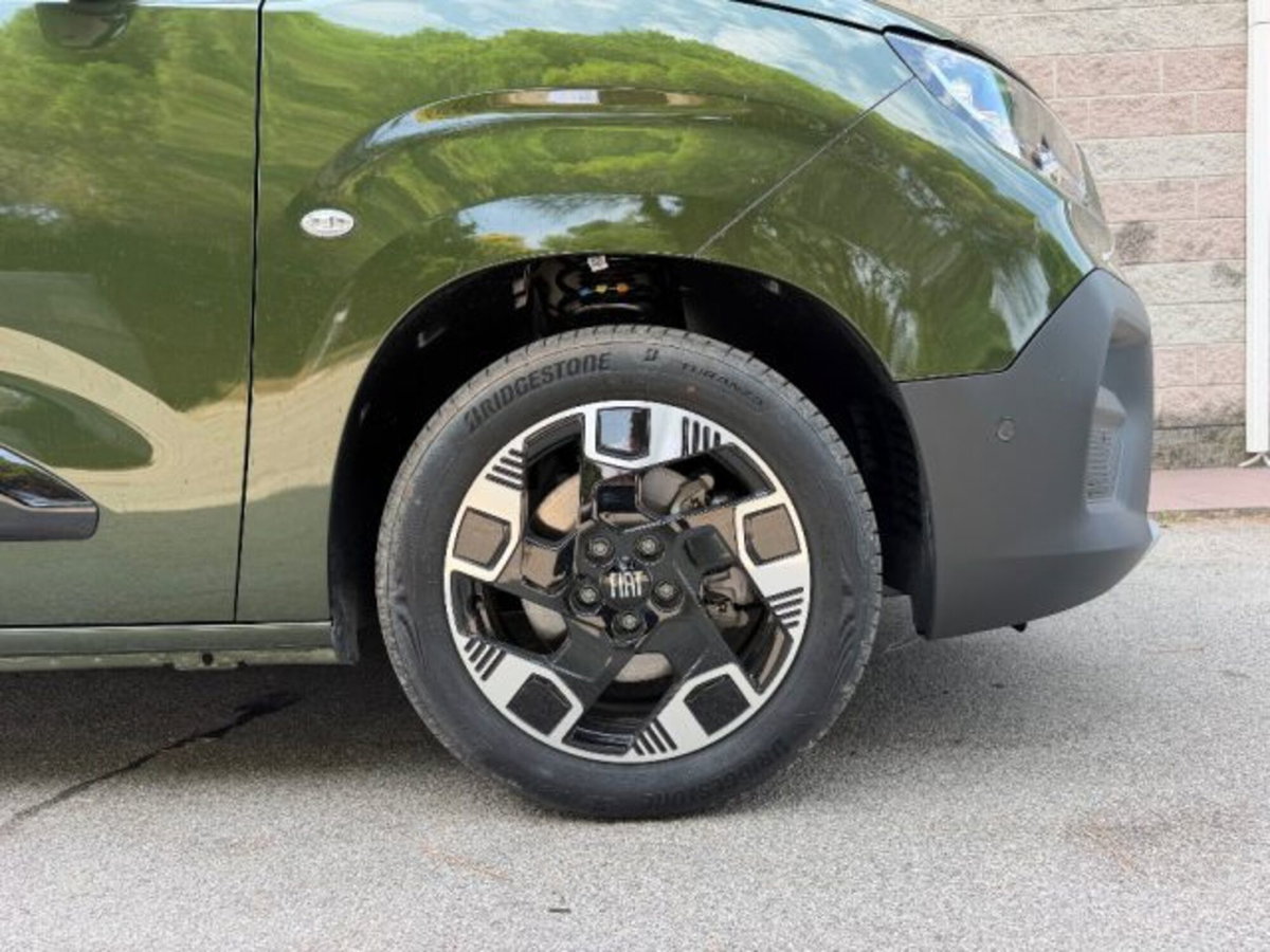 Fiat Qubo 1.5 d La Prima 130cv at8 (5)