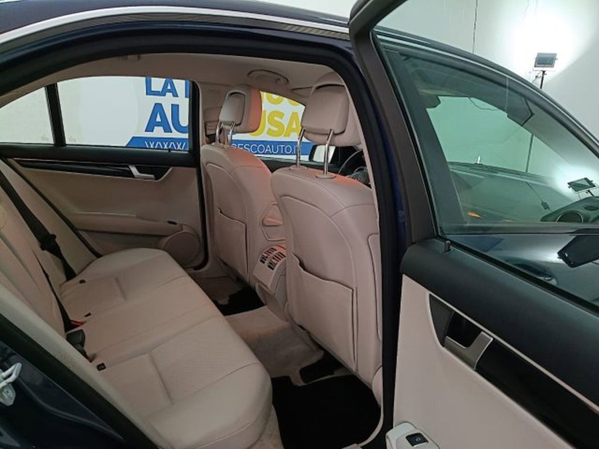 Mercedes-Benz Classe C 220 CDI Avantgarde (12)