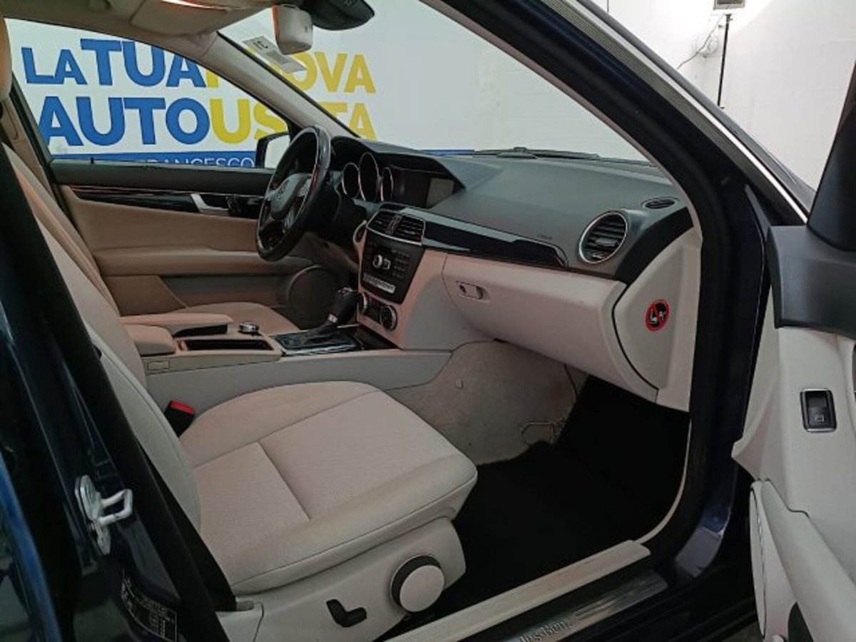 Mercedes-Benz Classe C 220 CDI Avantgarde (14)