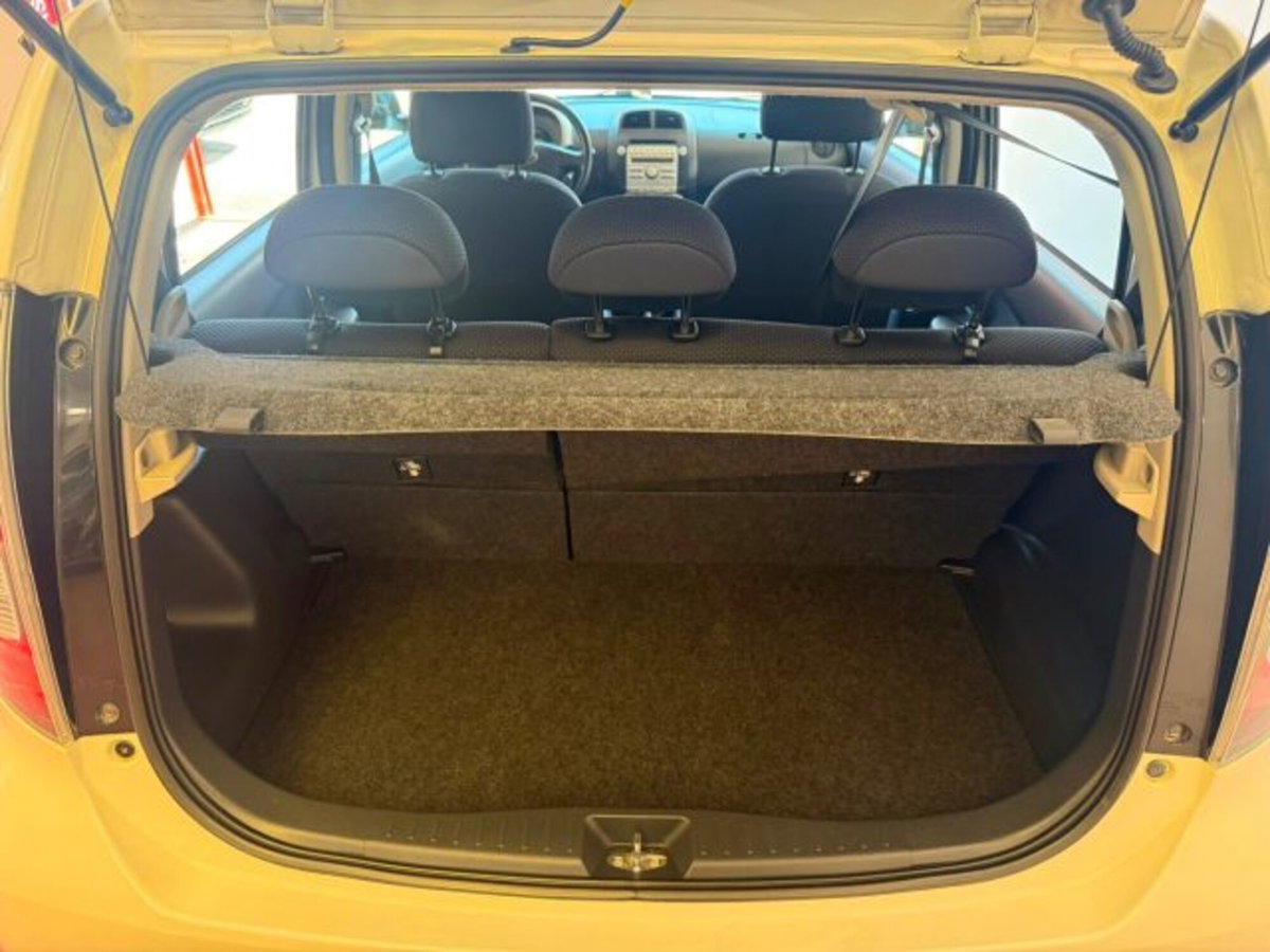 Daihatsu Sirion 1.0 12V Aki (11)