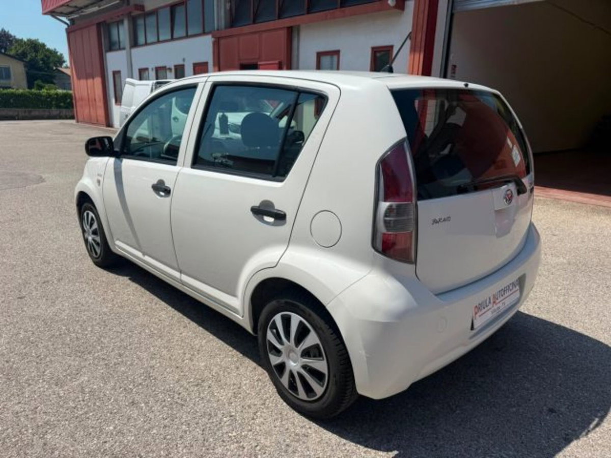 Daihatsu Sirion 1.0 12V Aki (5)