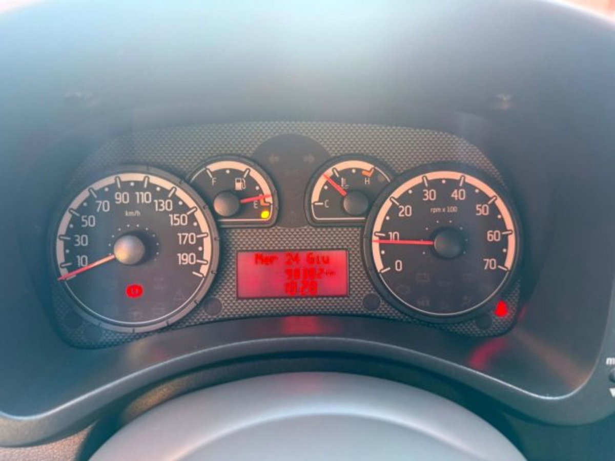 Fiat Panda 1.2 Dynamic Natural Power (11)