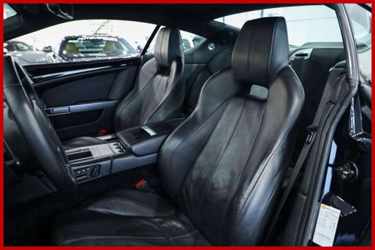 Aston Martin DB9 DB9 Coupé Touchtronic (9)