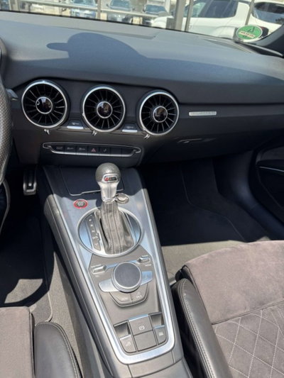 Audi TT Cabrio 2.0 TFSI Design (10)